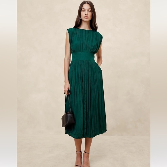 Banana Republic Factory Dresses & Skirts - New -CRYSTAL PLEATED MAXI DRESS